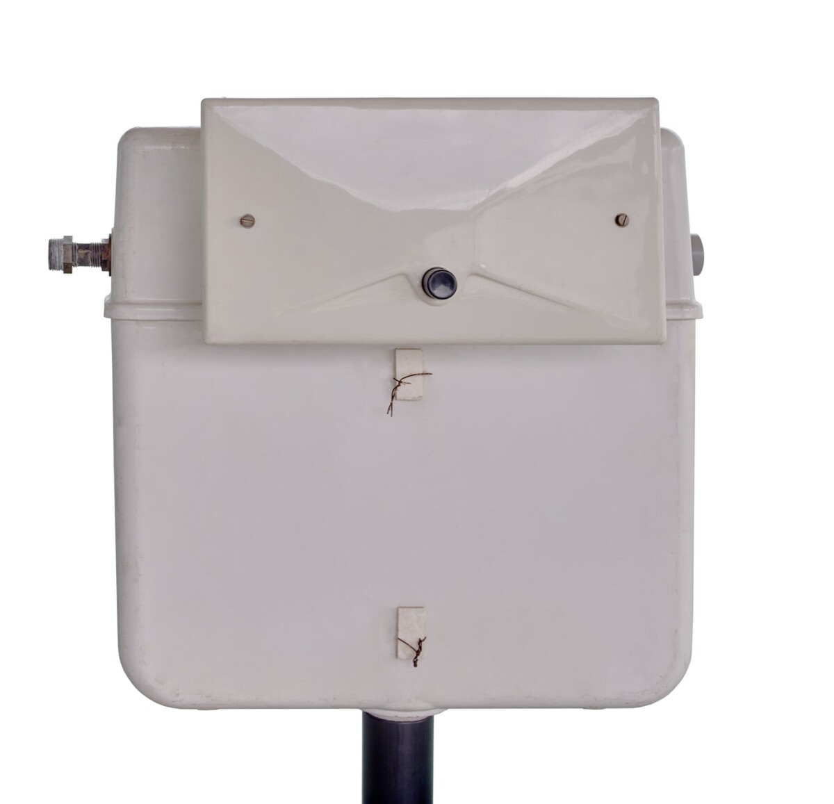 First Geberit concealed cistern and first actuator plate – 1964 (HISTORY 150YoT) — kopia First Geberit concealed cistern and first actuator plate – 1964 (HISTORY 150YoT) — kopia