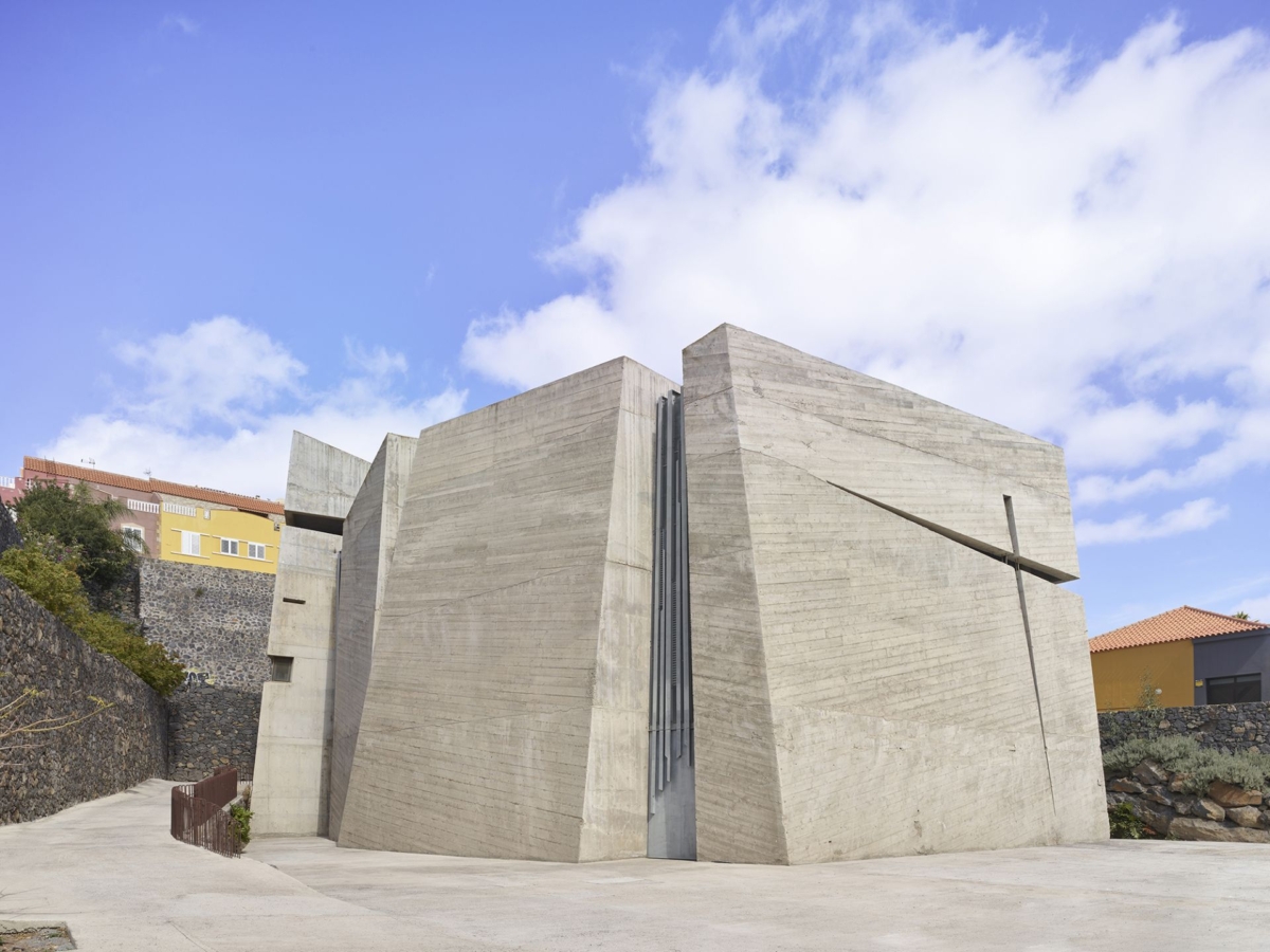 S/E: facade