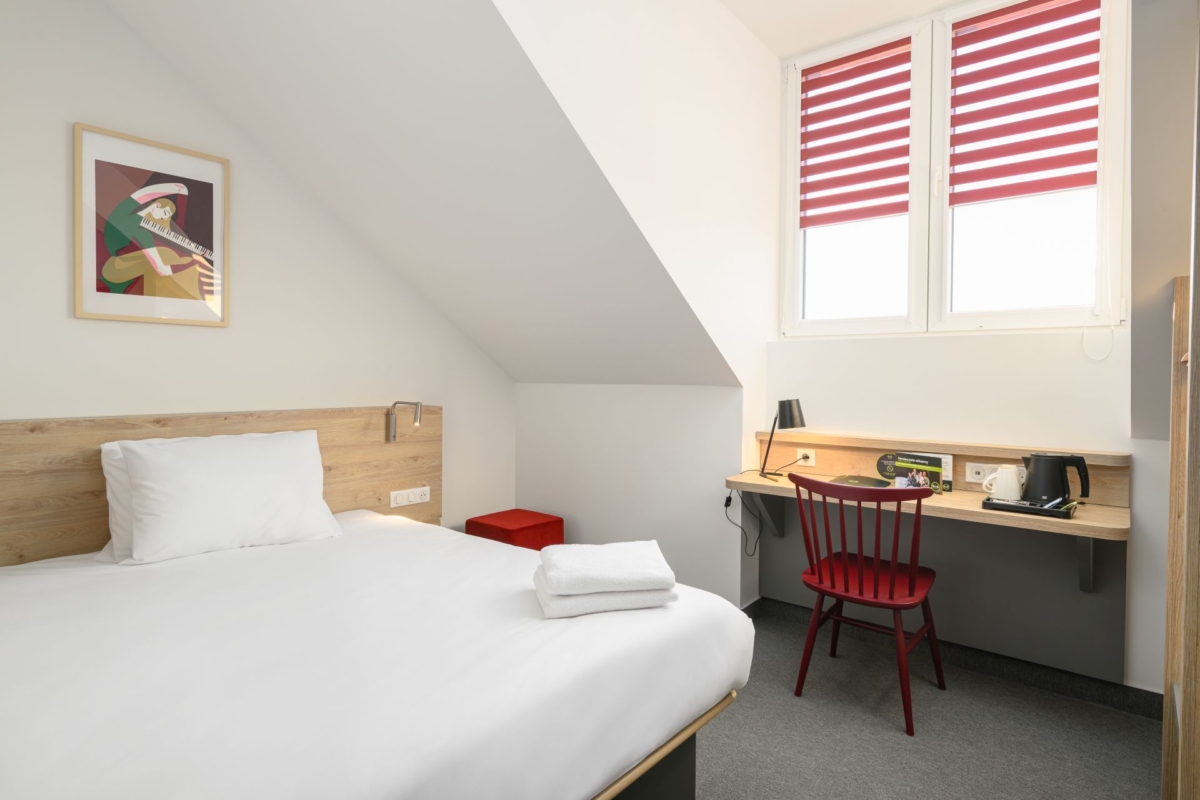 hotel-kalisz-centrum_single-standard_room (2) hotel-kalisz-centrum_single-standard_room (2)